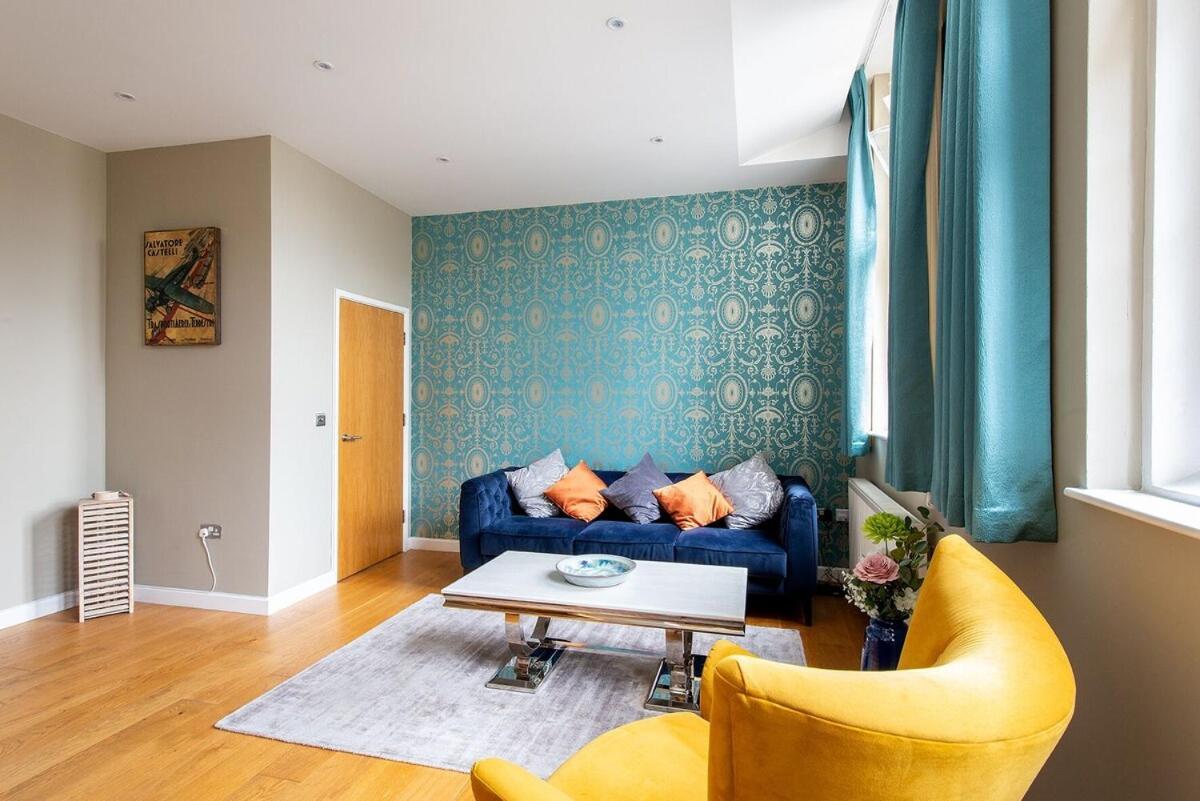 The Most Central Apartment In Canterbury Stunning Interiors, Fully Equipped, City Views And Free Wifi! Exterior photo